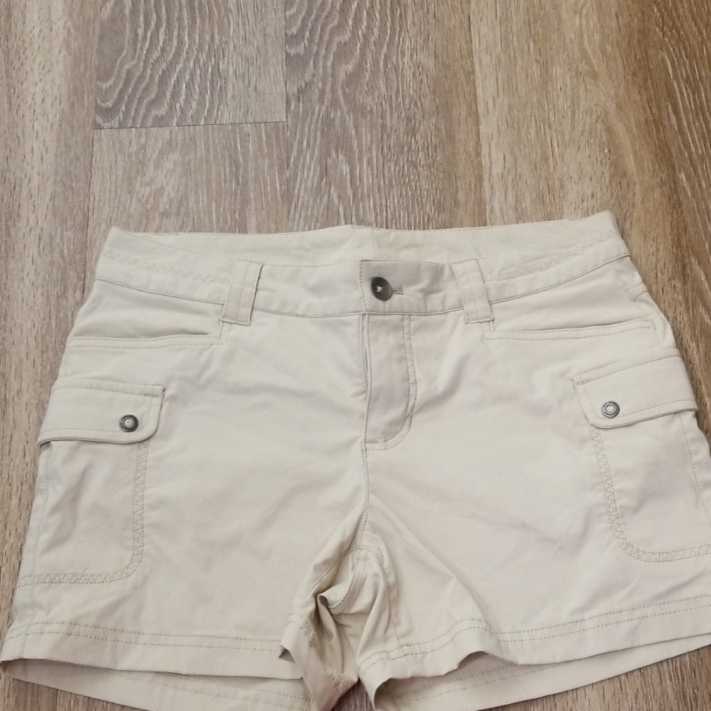 NWOT Eddie bauer hiking shorts